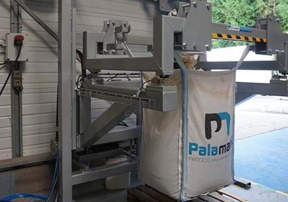 Vérin hydraulique sur station de remplissage big bags