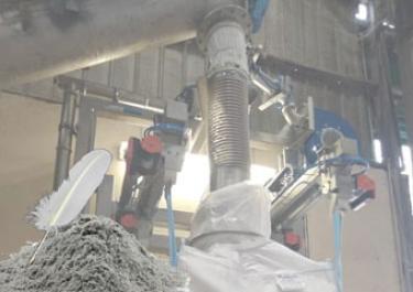Conditionnement farine de plumes animale big bag