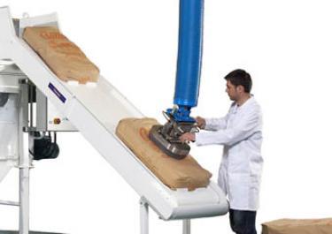 Semi automatic sack discharging bag manipulator - Bulk handling 