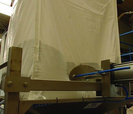 Aide à l'écoulement des poudres contenues dans le big bag