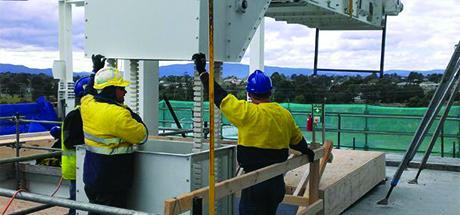 Bucket conveyor mounting