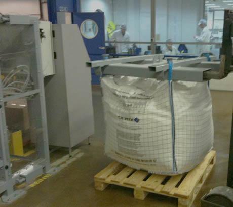 Positionnement du big bag dans la cage de massage
