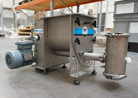 Sortie verticale sur doseur à vis