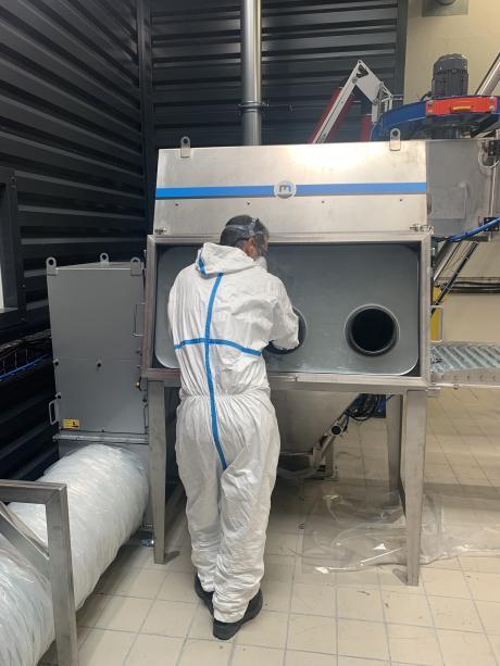 vide_sacs_noir_de_carbone